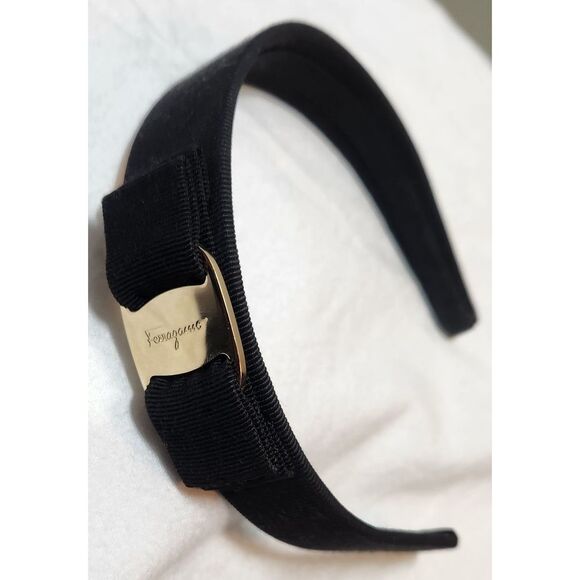 Ferragamo Vara Black Grosgrain Headband with Bow and Logo Hardware - Picture 1 of 9